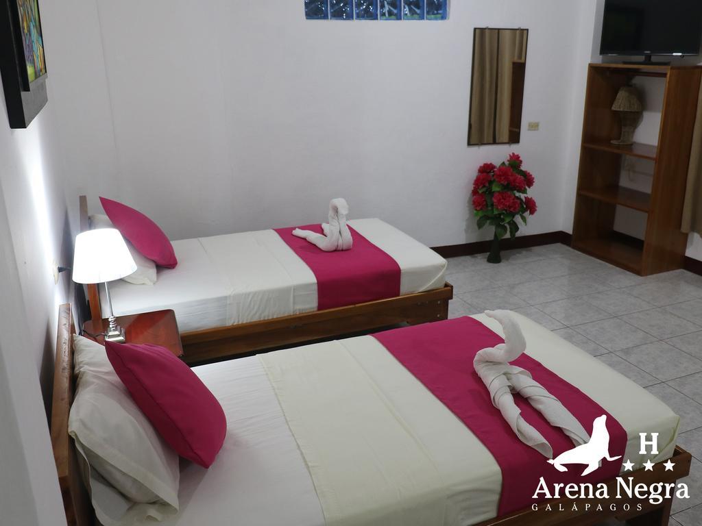 Hostal Arena Negra Puerto Ayora  Ngoại thất bức ảnh