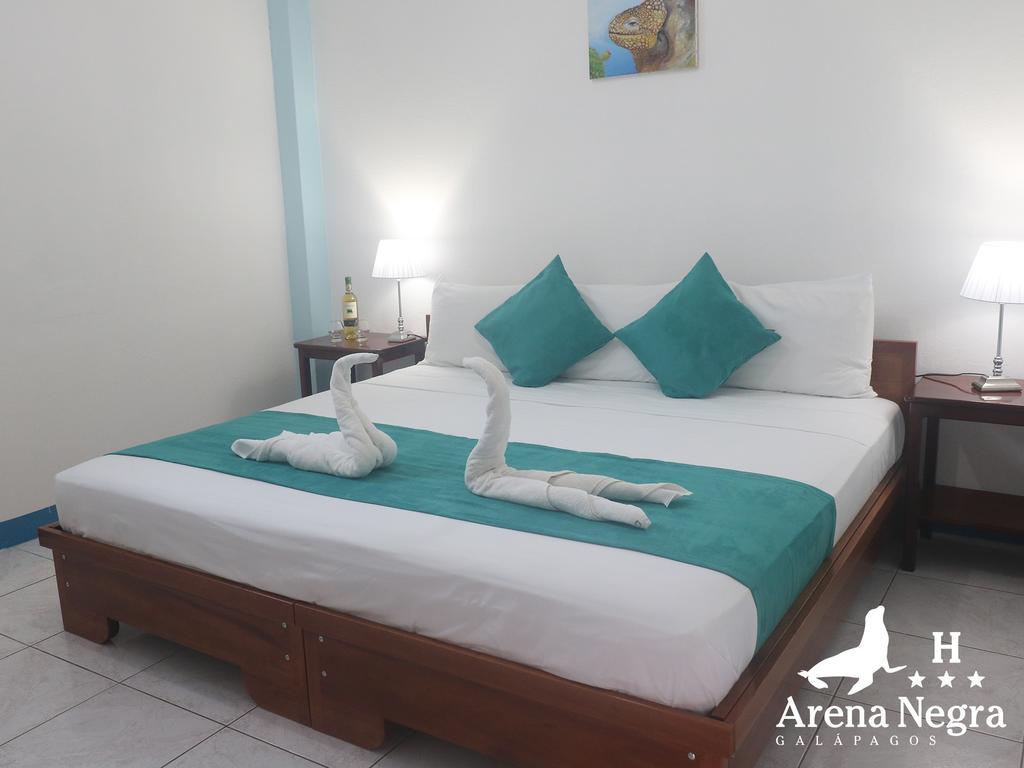 Hostal Arena Negra Puerto Ayora  Ngoại thất bức ảnh