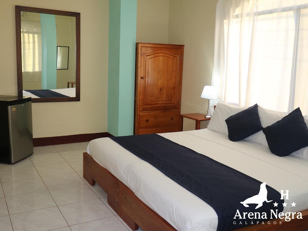 Hostal Arena Negra Puerto Ayora  Ngoại thất bức ảnh
