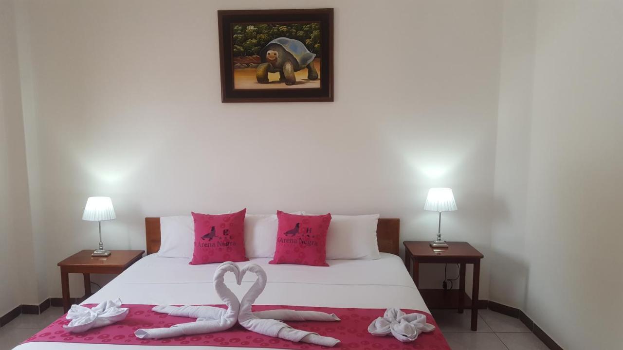 Hostal Arena Negra Puerto Ayora  Ngoại thất bức ảnh