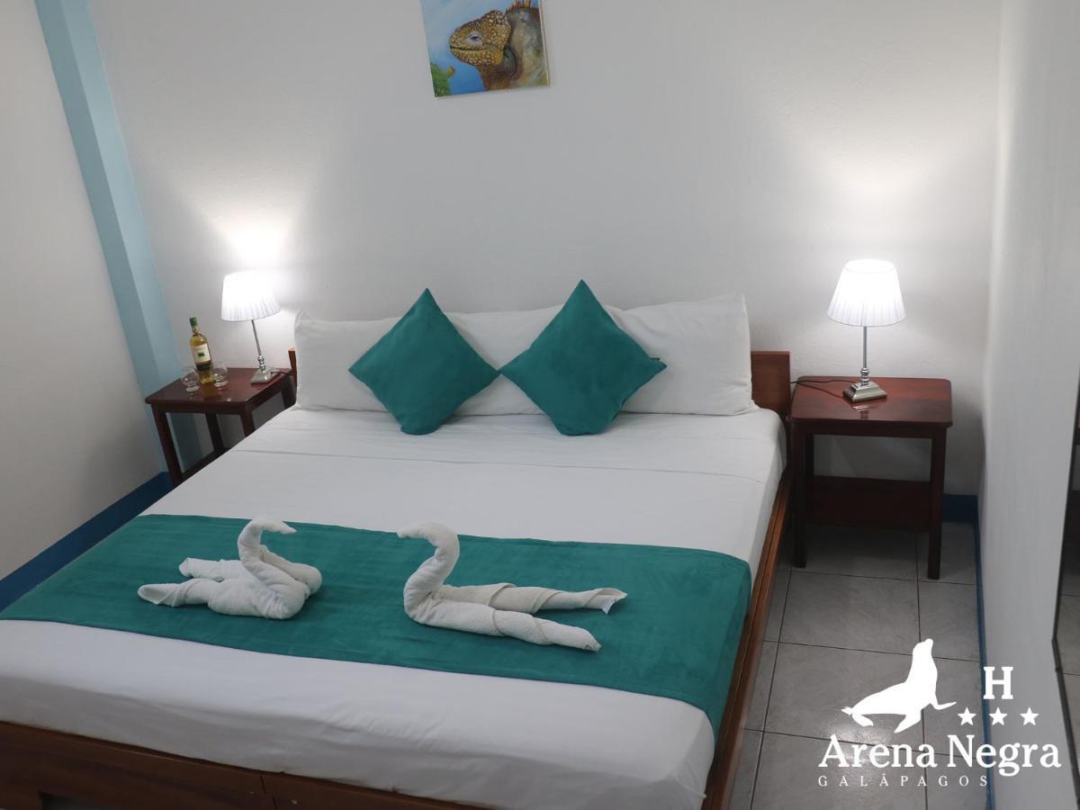 Hostal Arena Negra Puerto Ayora  Ngoại thất bức ảnh